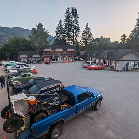 Alpine Inn & Suites-3