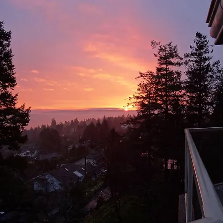 Gibralter Rock Ocean View B&B-2