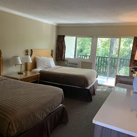 Okanagan Royal Park Inn By Elevate Rooms-2