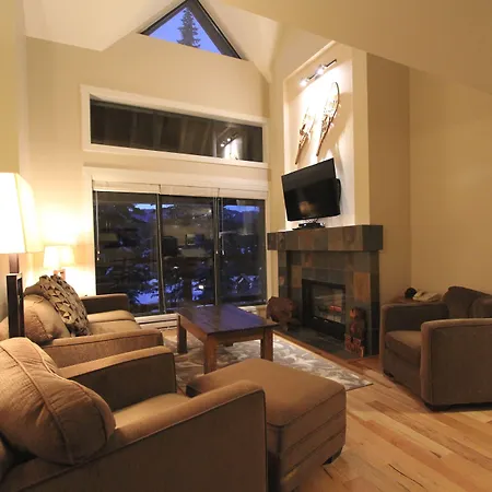 Villas Snowberry By Whistler Retreats-3