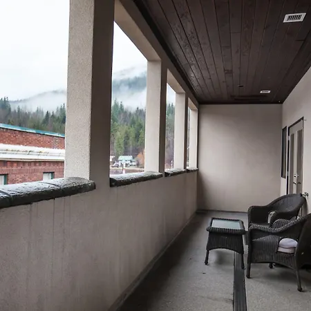 Alpenglow Penthouse By Revelstoke Vacations-3