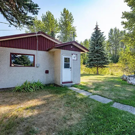 Downie Cottage By Revelstoke Vacations-3