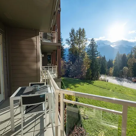 Sutton Place Hotel Revelstoke Mountain Resort-3