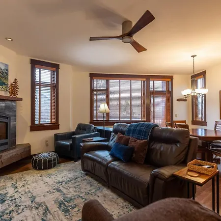 Luxurious 901 Condos By Fernie Central Reservations-2