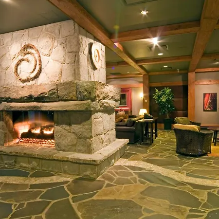 First Tracks Lodge, By Lodging Ovations-3