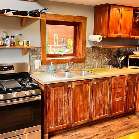 Bear Cove Cottages-3