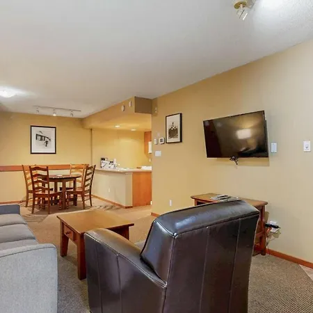 Whistler Peak Lodge-3