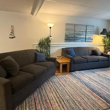 Suite And Simple-2