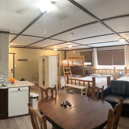 Cougar Mountain Lodge And Resort Cabin Rentals-2