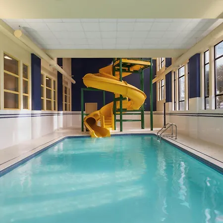 Hampton Inn & Suites By Hilton Langley-Surrey-3