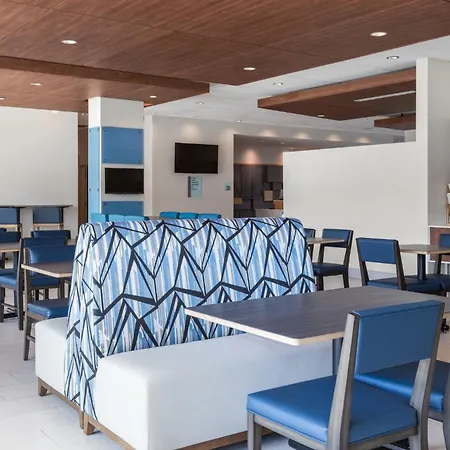 Holiday Inn Express & Suites Victoria-Colwood By Ihg-3