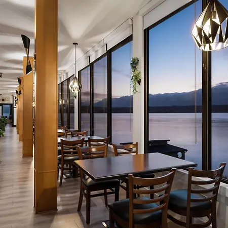 Anchor Inn & Suites, BW Signature Collection-2