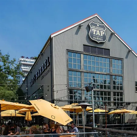 Coast Lonsdale Quay Hotel-2