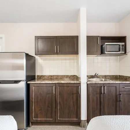 Days Inn By Wyndham Valemount-3