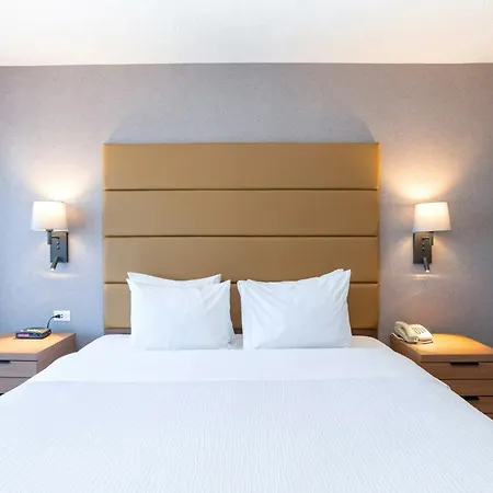Sandman Hotel Victoria-3