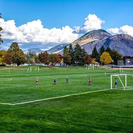 Holiday Inn Hotel And Suites-Kamloops By Ihg-2