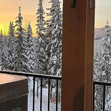 Cozy Modern Ski-In & Ski-Out, Hot Tub, Townhouse-3