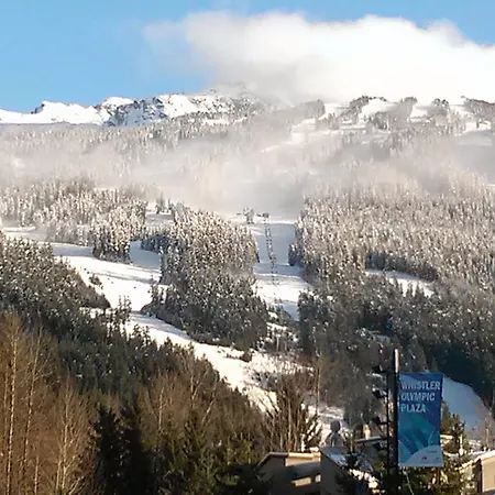 Belle Neige Whistler-2