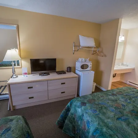 Westwood Motel 100 Mile House-3