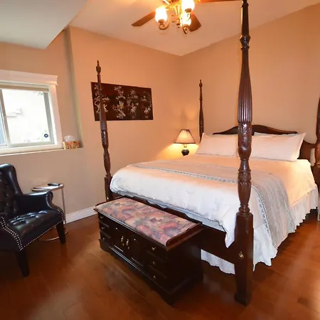 Bella Luna Bed And Breakfast-3