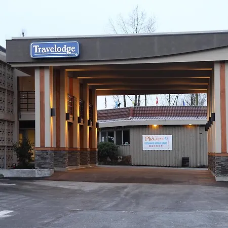 Travelodge By Wyndham Vancouver Lions Gate-3