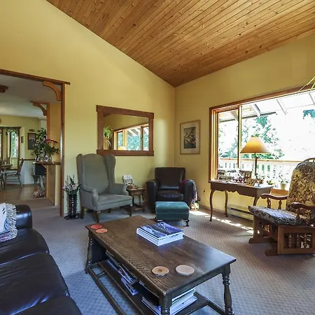 Golden Dreams B&B-2