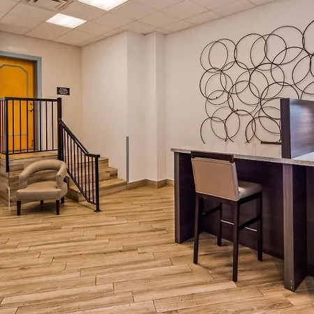 Best Western Plus Uptown Hotel-3