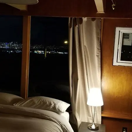 City Gardens Suites B&B-2