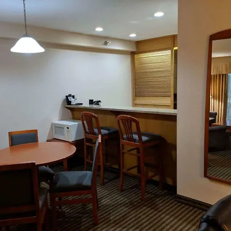Surestay Hotel By Best Western Chilliwack-3