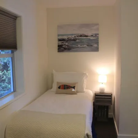 Siennas Harbour House-2