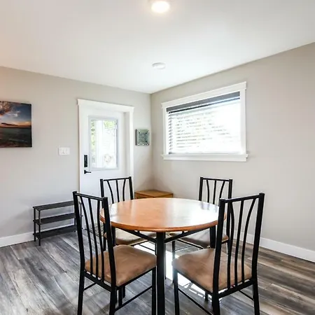 699 Eland Drive-2