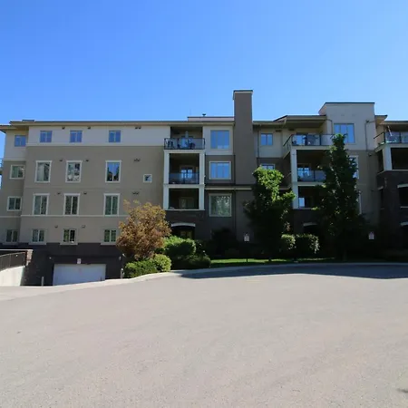 Pinnacle Pointe Resort By Discover Kelowna Resort Accommodations-2