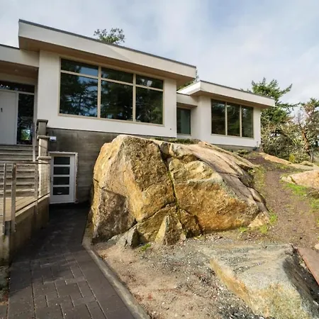Private Modern Queenswood Suite-2