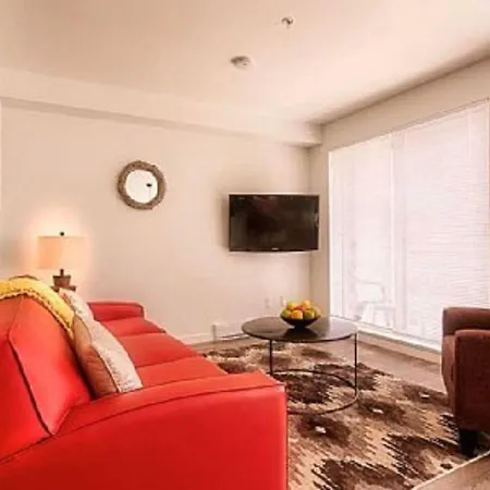 Beautiful 5 Star Home Minutes From City Centre, Vancouver Island Apartment 1003-2