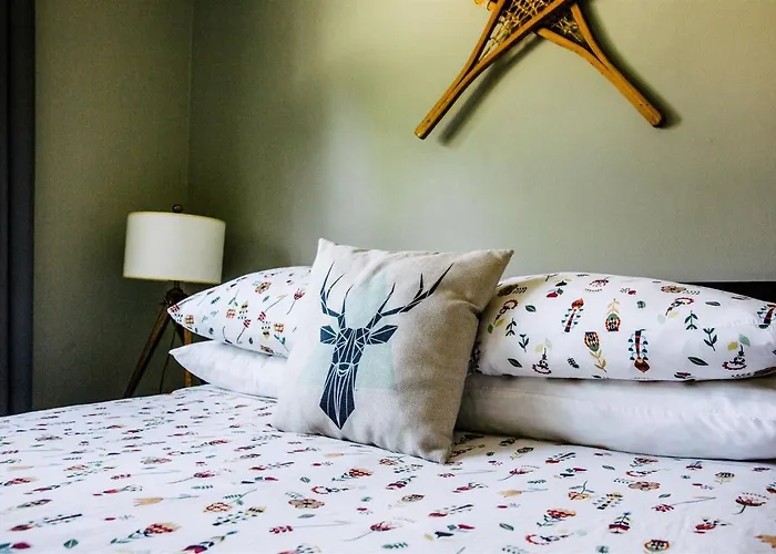 Alpenrose Revelstoke Bed & Breakfast