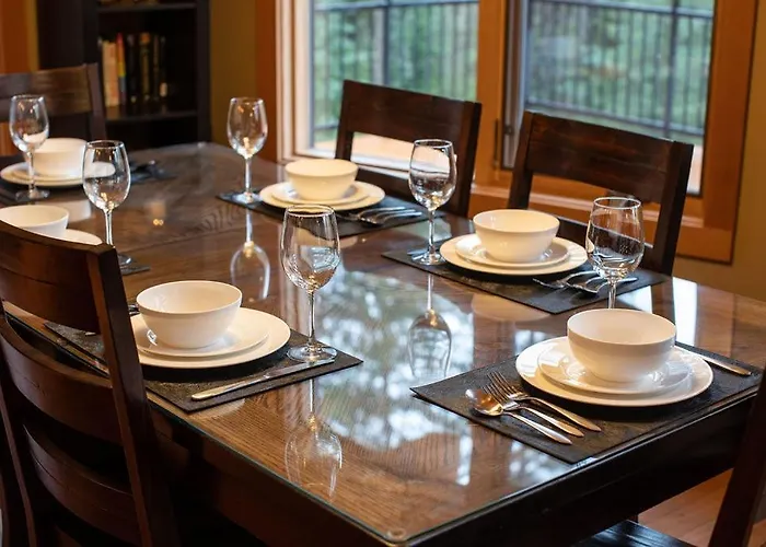 Villa Begbie Snug By Revelstoke Vacations