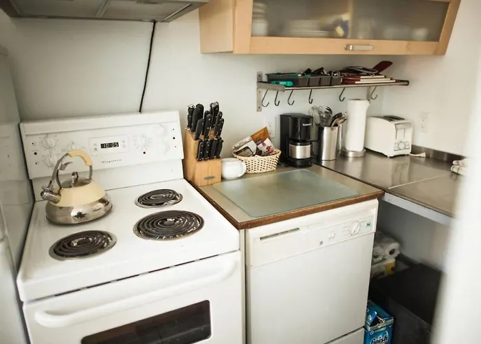 Surf Haven, Lofted Cozy Cabin Minutes To Beach Ucluelet