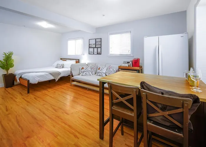 Cozy Private Suite Close To Transit Vancouver