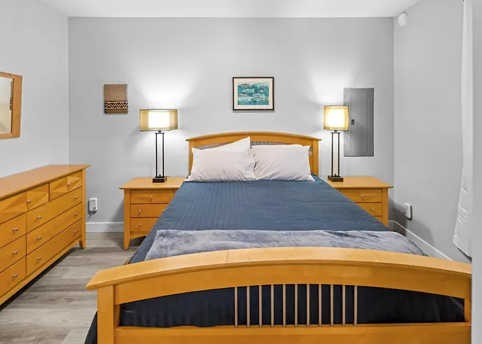 West Coast Suite By Iris Properties Victoria