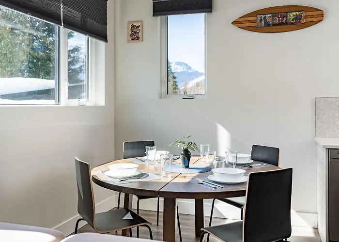 The Hemlock Suite Close To Revelstoke Mountain Resort