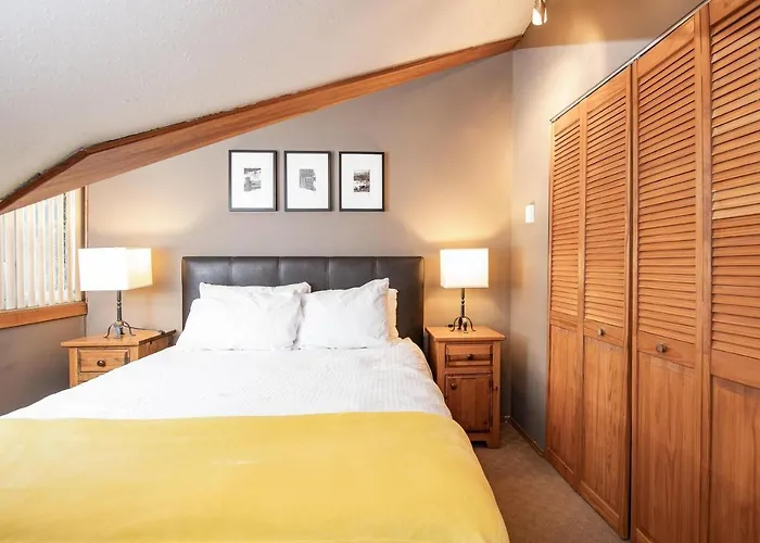Fitzsimmons C - Private Sauna, Located In The Heart Of Whistler Village