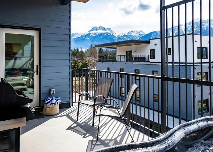 Mountain Revelation - Stunning Condo In Revelstoke acceptant les animaux