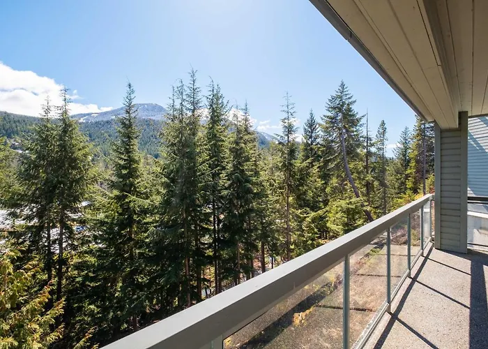 Lynx 302 By Outpost Whistler Villa