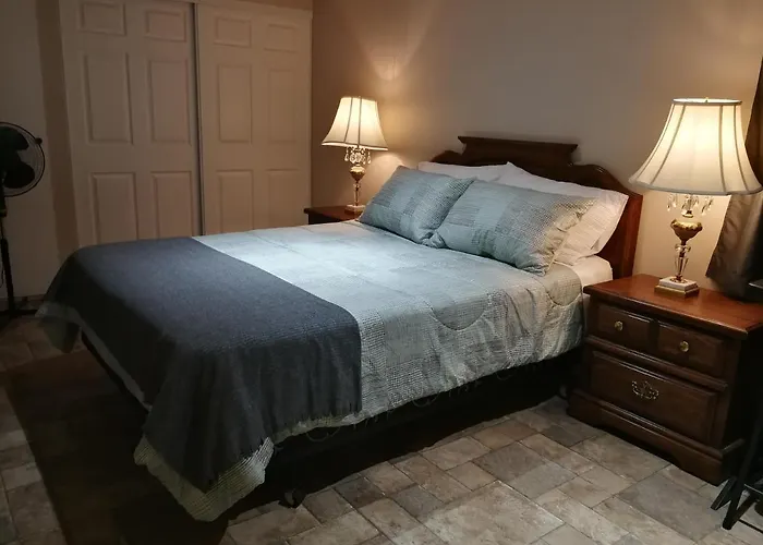 Cozy Knights Cambie Hotel Kelowna