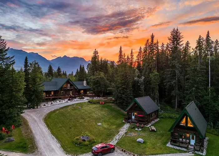 Moberly Lodge Golden