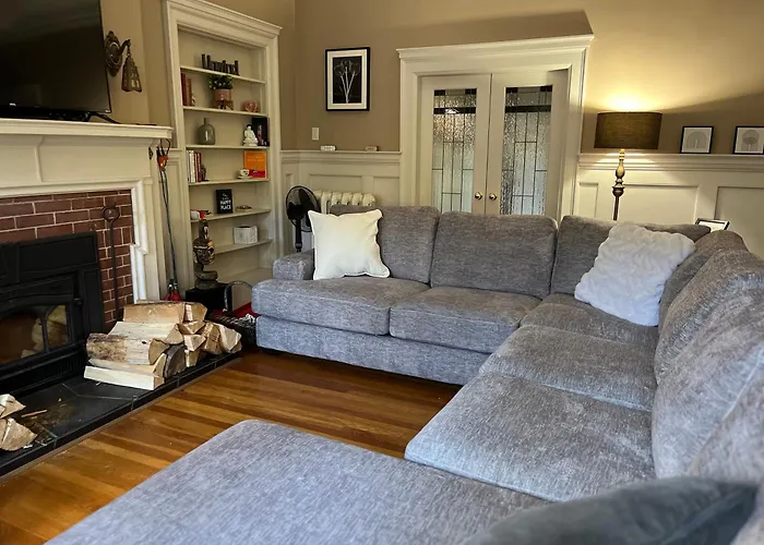 Stirling House Bed & Breakfast Kelowna
