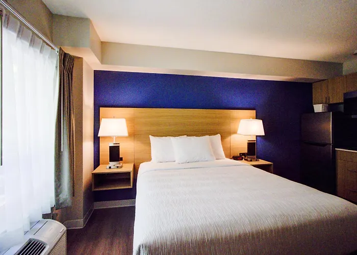 Baymont By Wyndham Gold River
