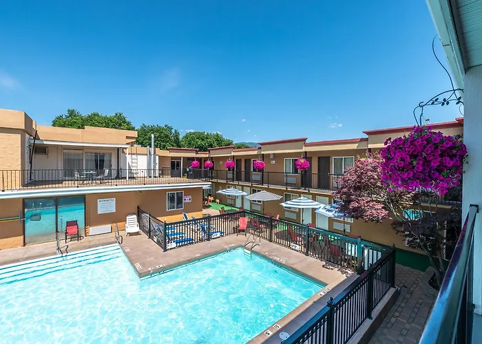 Sahara Courtyard Inn Penticton