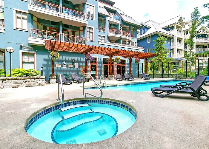 Alpenglow Lodge Studio With Pool Views By Mva Whistler