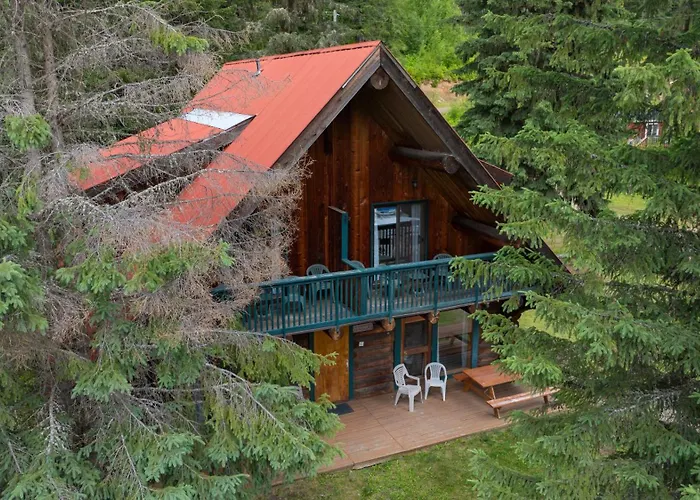 Helmcken Falls Lodge Cabin Rooms And Rv Park Clearwater